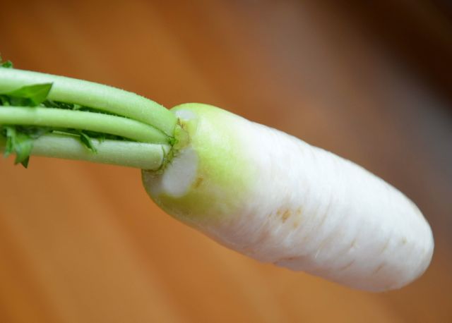 cleaned radish for chong gak kimchi