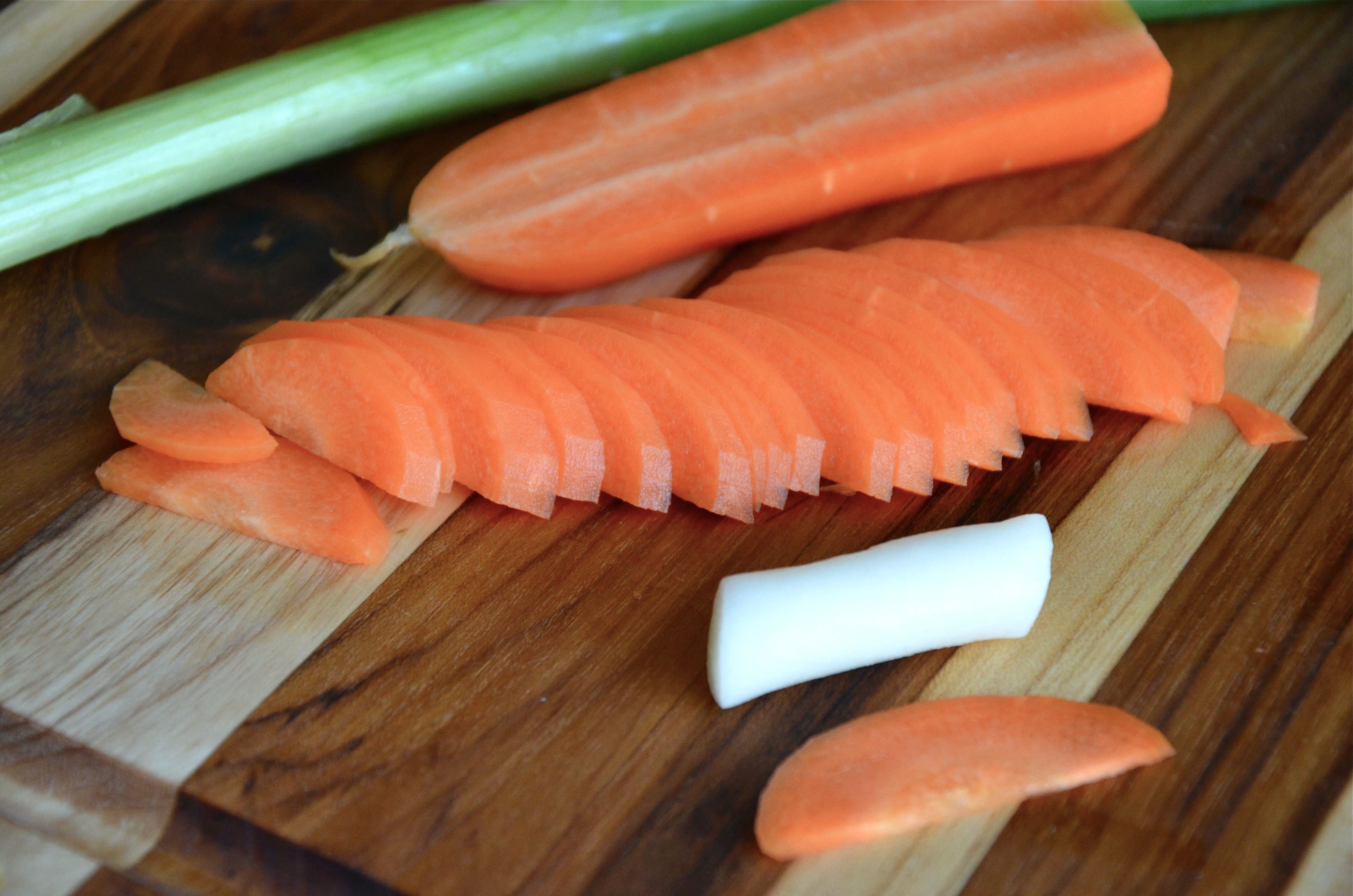 cut vegetables for Goongjoong Ddukbokki