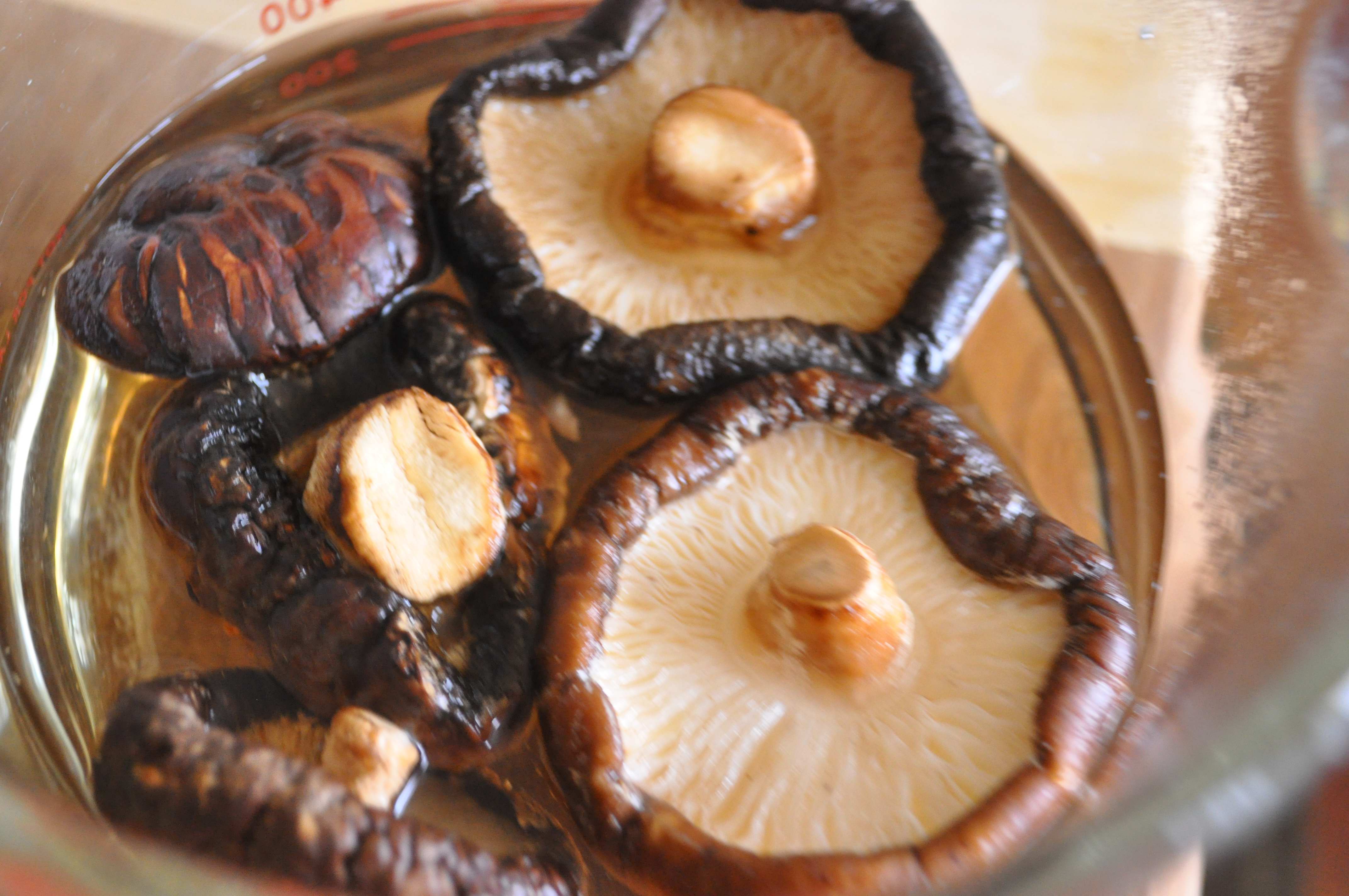 shitake mushrooms soaking in water