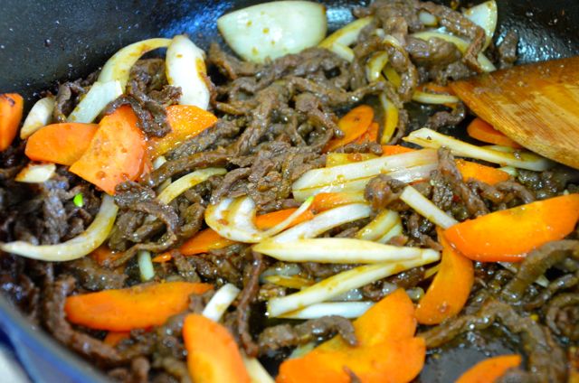 Gungjung tteokbokki beef and vegetables