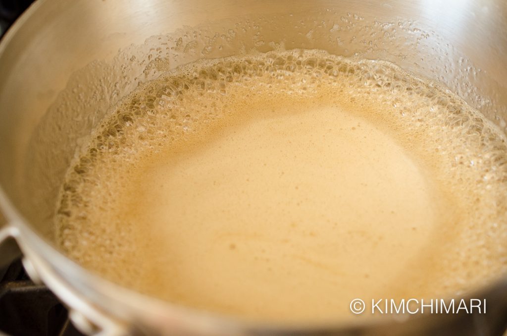 Honey syrup boiling - for Korean tea cookie Dasik