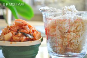 cold rice and cut kimchi in measuring cups