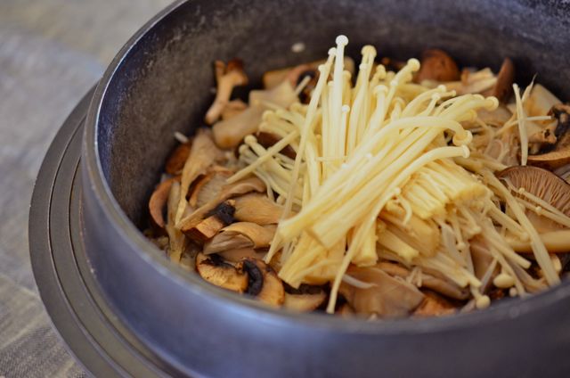 Mushroom Rice Cooked in Pot