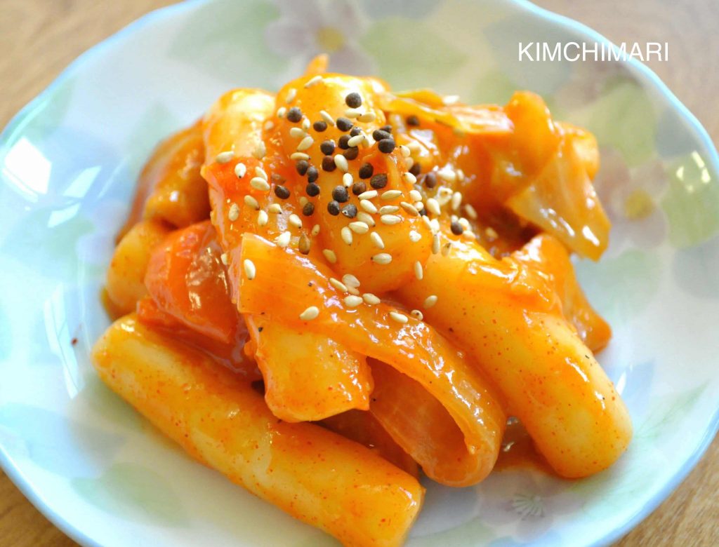 SpicyRiceCake-Tteokbokki with vegetables and fish cake